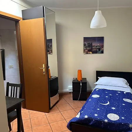 Casa Felice A Piazza Zama ゲストハウス 4*